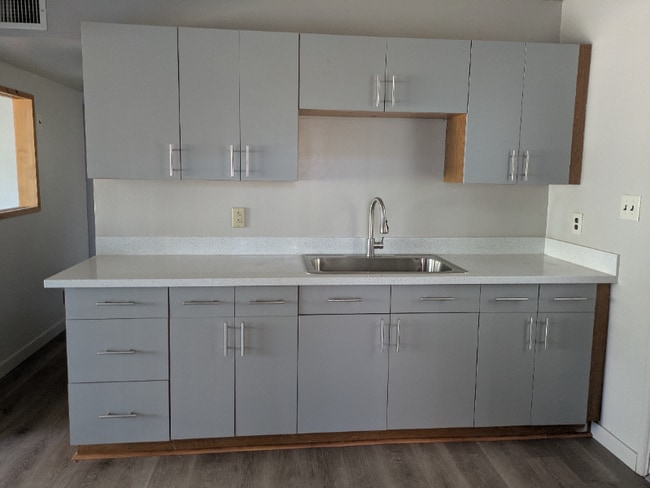 Foto del edificio - 1465 W Prince Rd