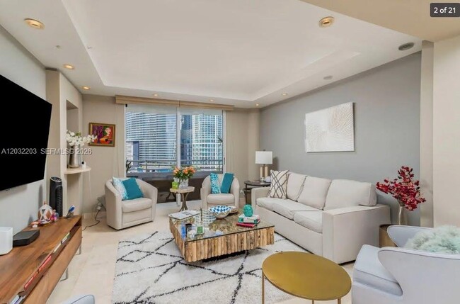 Building Photo - 888 Brickell Key Dr