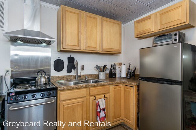 Building Photo - 1 br, 1 bath House - 94 Westminster Terrace