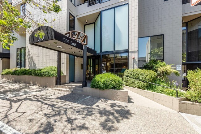 Building Photo - 900 Bush St