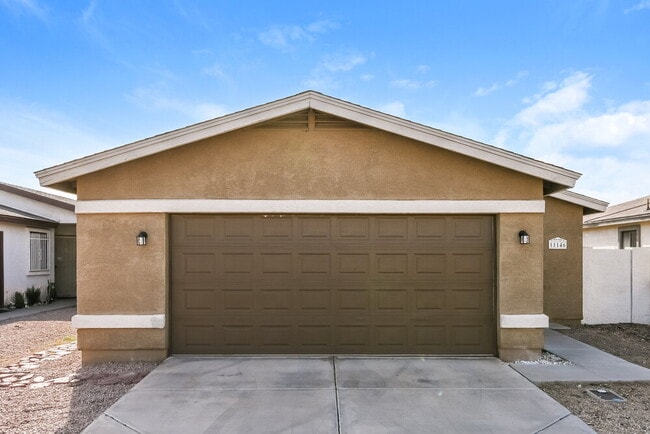 Building Photo - 11146 N 82nd Dr