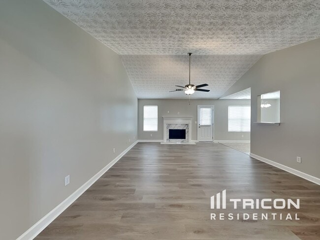Building Photo - 140 Avery Dr