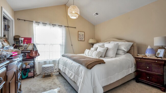 Foto del edificio - 56122 Stoney Pl Ln