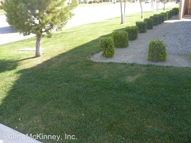 Building Photo - 725 Greenwood Meadow Ln