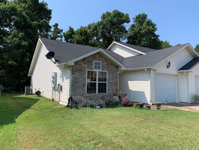 Foto del edificio - 2040 Marigold St