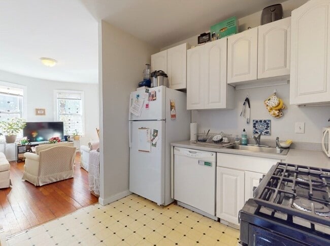 Foto del edificio - 32 S Huntington Ave