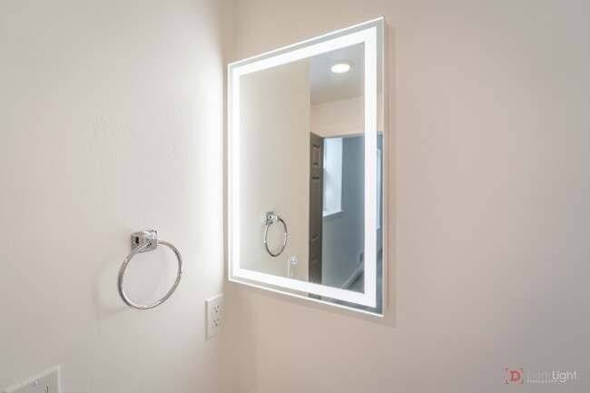 Foto del edificio - 130 N F St