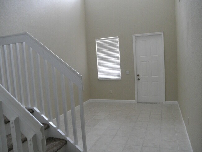 Foto del edificio - Shoma Townhomes