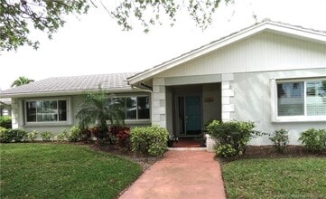 Building Photo - 1843 SE Granada Ln