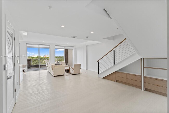Foto del edificio - 3250 NE 1st Ave