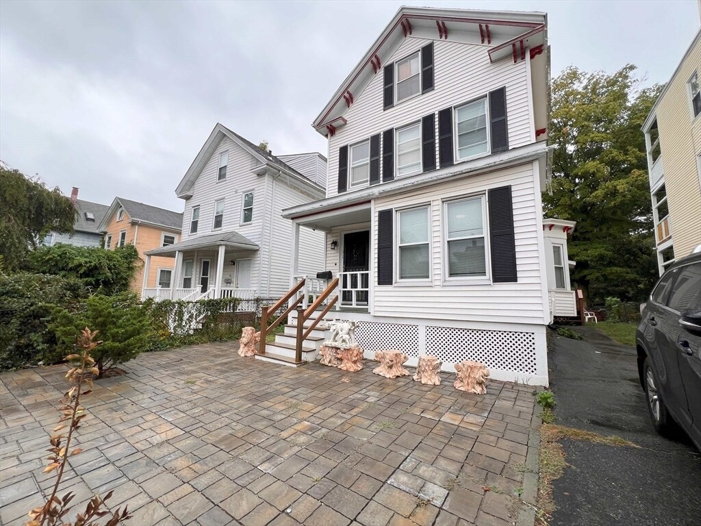 Primary Photo - 31 Fuller St