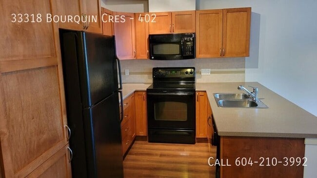 Building Photo - Natures Gate