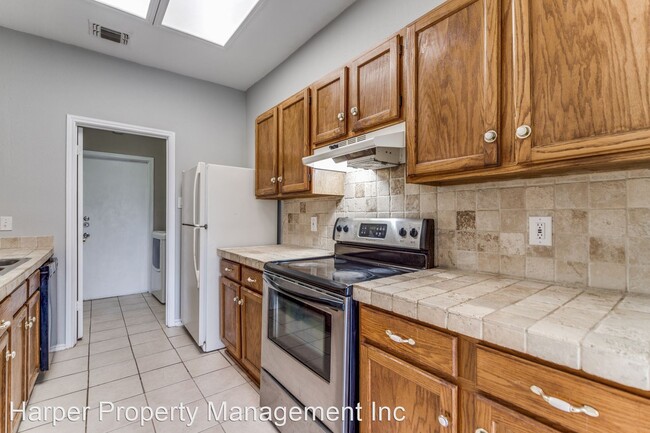Building Photo - 3 br, 2 bath House - 13027 Feather Ridge Dr