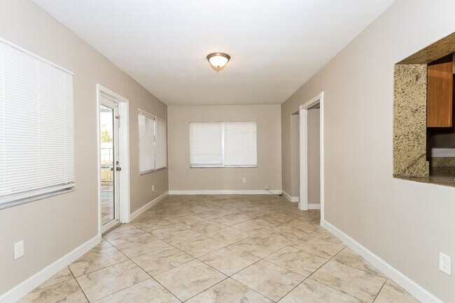 Foto del edificio - 22025 Flanders Ct