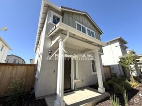 Building Photo - 7041 Santa Venetia Pl