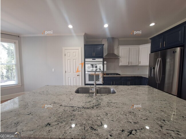 Building Photo - 508 Milledge Gate Dr SE