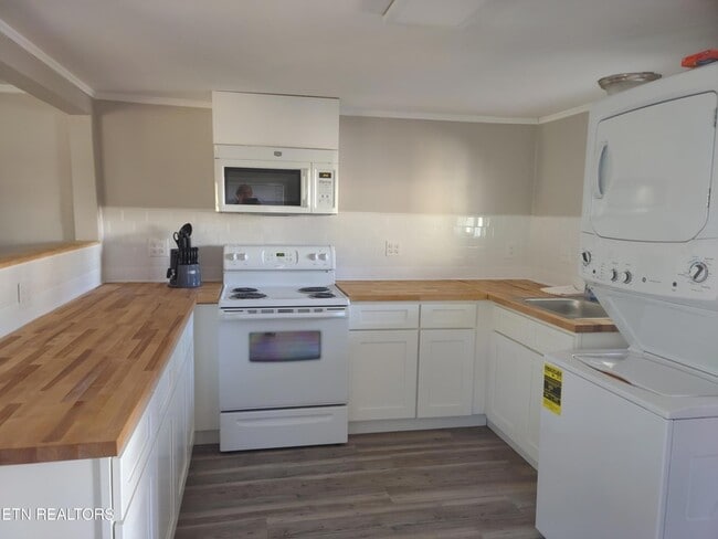 Foto del edificio - 757 W Outer Dr