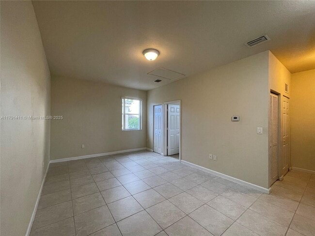 Building Photo - 9204 SW 170th Ct