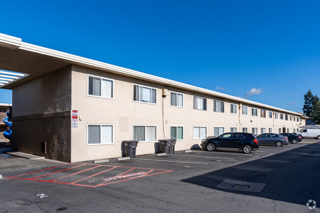 Building Photo - Windsor Park Apartments