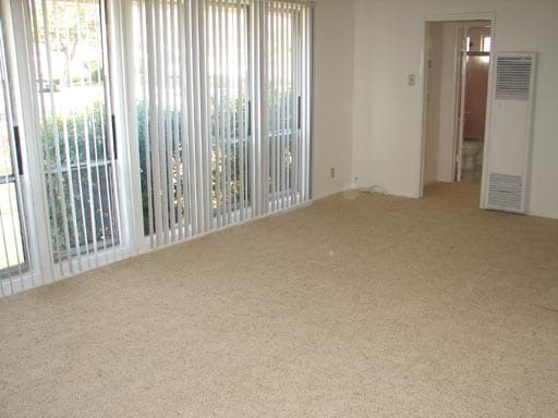 Interior Photo - 16112 Van Ness Ave