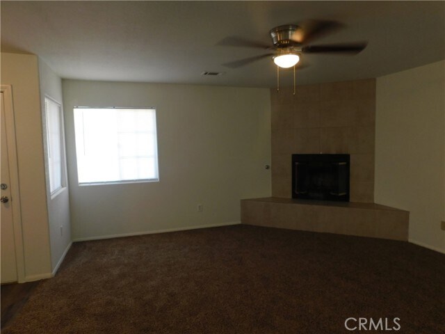 Foto del edificio - 8312 Tamarack Ave
