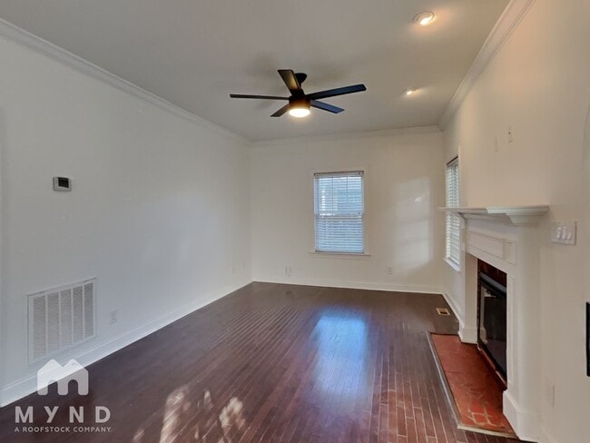 Building Photo - 211 Idlewild Ave