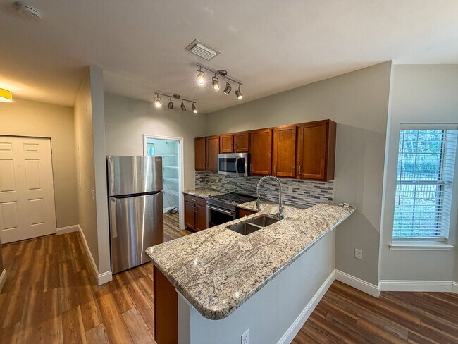 Foto del edificio - Woods Edge South #101