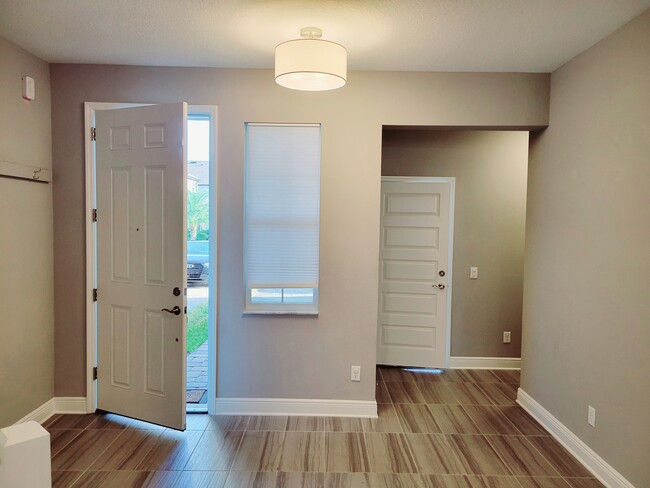 Foto del edificio - 2482 Foggy Creek Cir