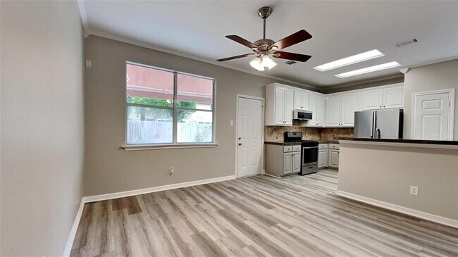 Foto del edificio - 6406 Encenada Green Trail