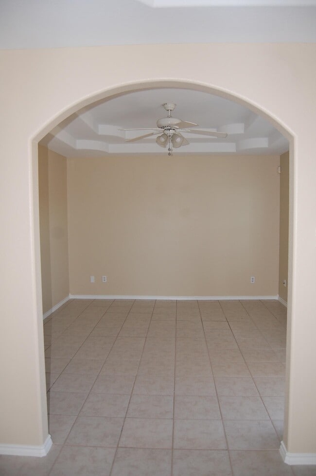 Foto del edificio - 3222 Monclova Dr