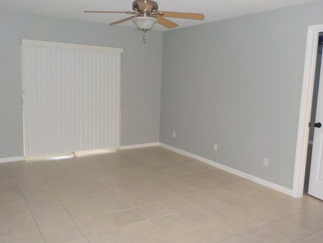 Building Photo - 1617 Sunny Brook Ln