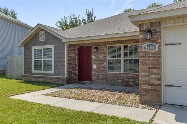 Foto del edificio - 2705 SW Greensprings Rd