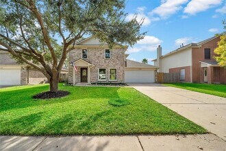 Building Photo - 22823 Tara Way Dr