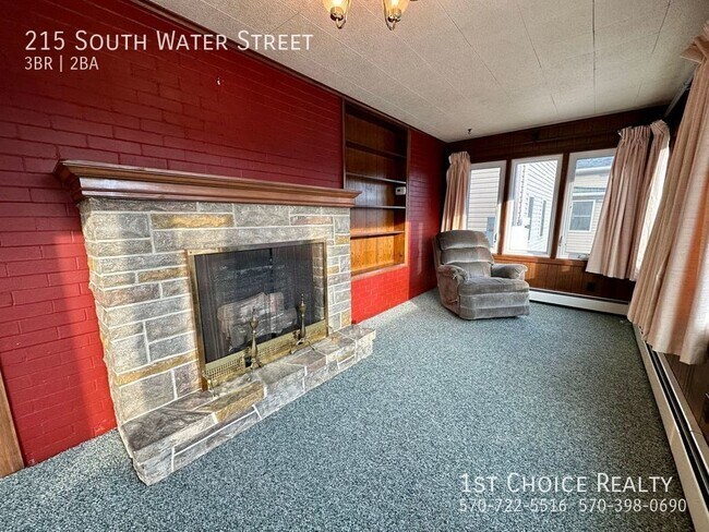 Foto del edificio - 3 bedroom house with a 2 car garage!