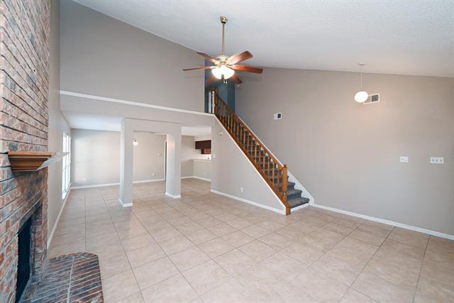 Building Photo - 5416 Carriage Ct