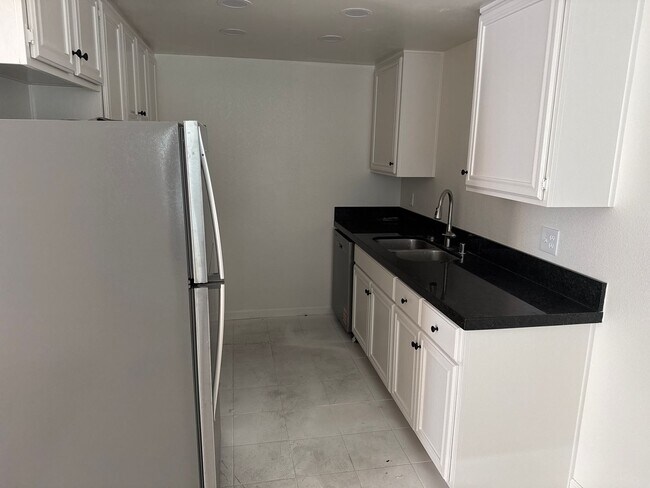 Foto del edificio - ALS-1150-GROVE AVENUE