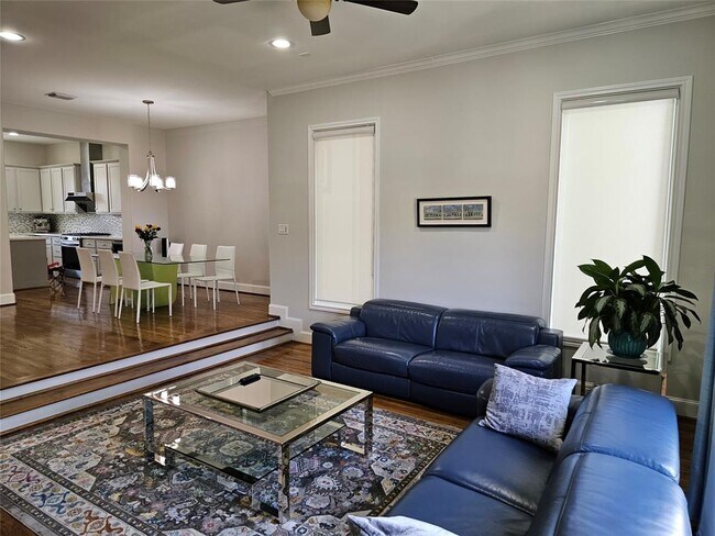 Foto del edificio - 939 Queen Annes Rd