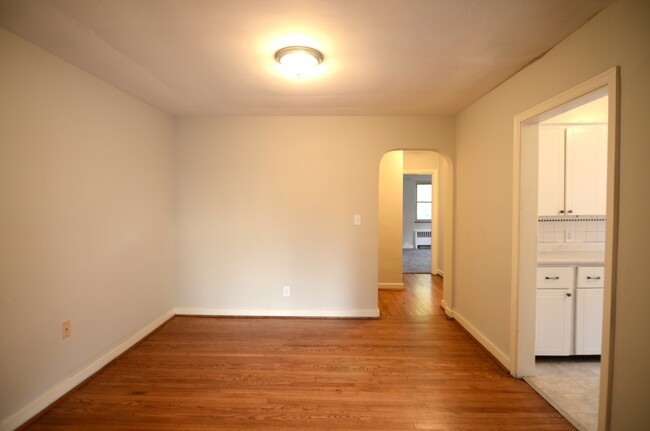 Foto del edificio - 5414 Reading Rd