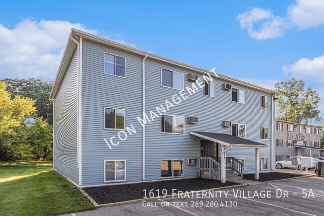 Building Photo - 1619 Fraternity Village Dr