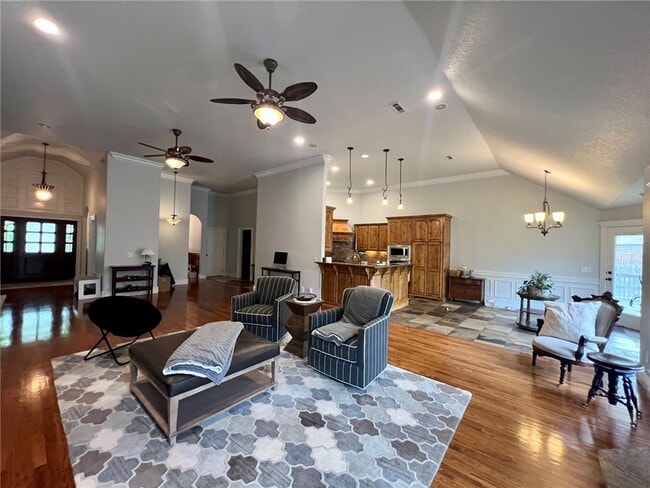 Building Photo - 1450 Whippoorwill Ln