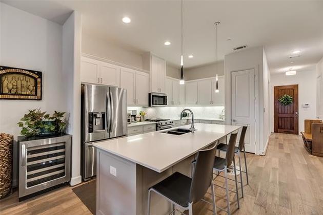 Primary Photo - 2 Bedroom in Addison, TX