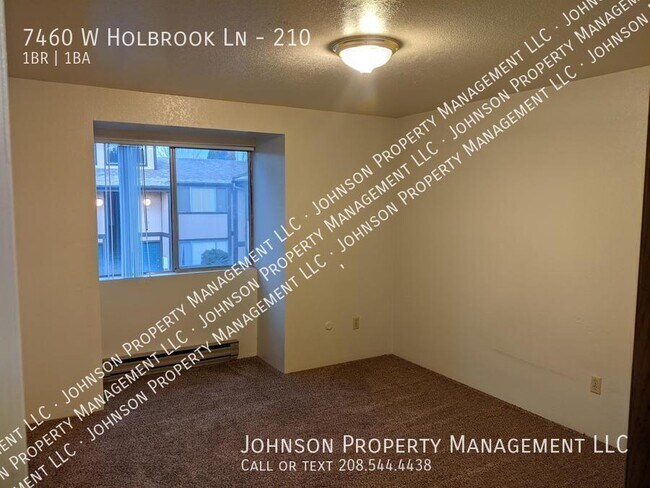 Foto del edificio - 7460 W Holbrook Ln