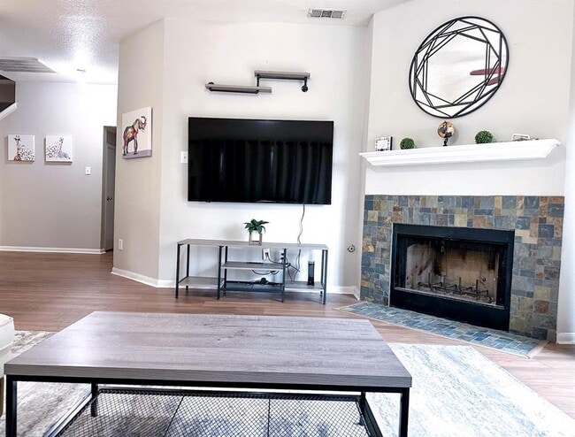 Foto del edificio - 11321 Avering Ln