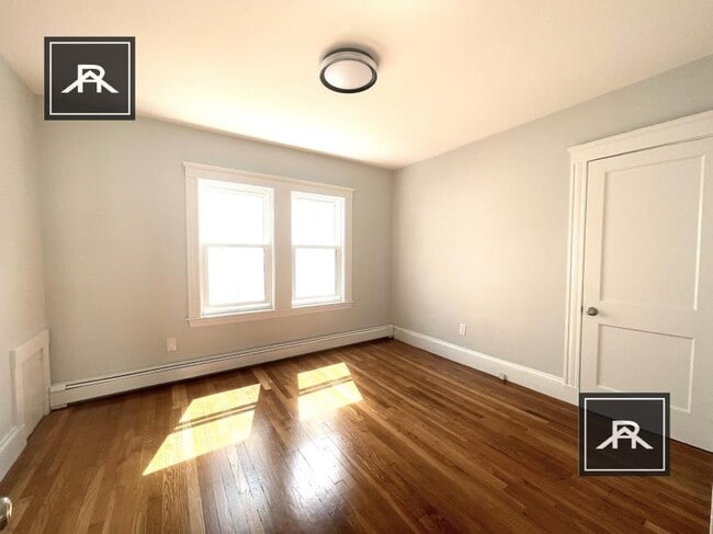 Building Photo - 3 bedroom in Brighton MA 02135