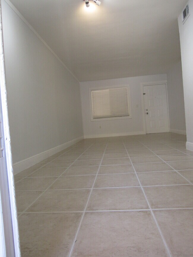 Foto del edificio - 2925 W 80th St