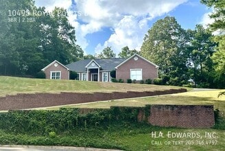 Building Photo - 10495 Royal Points Dr