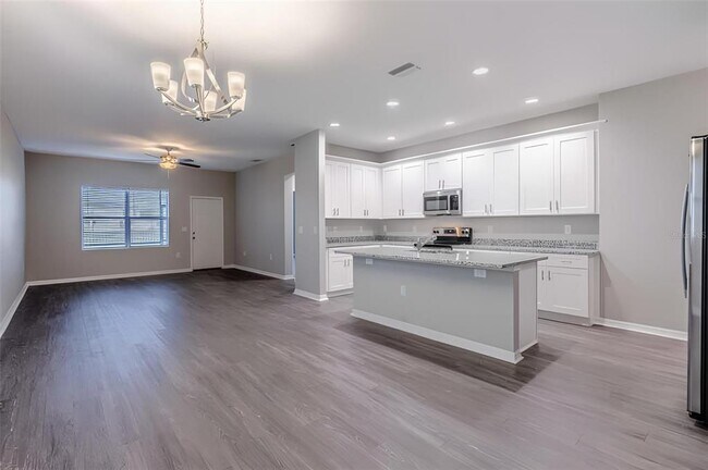 Building Photo - 3383 Cup Dr