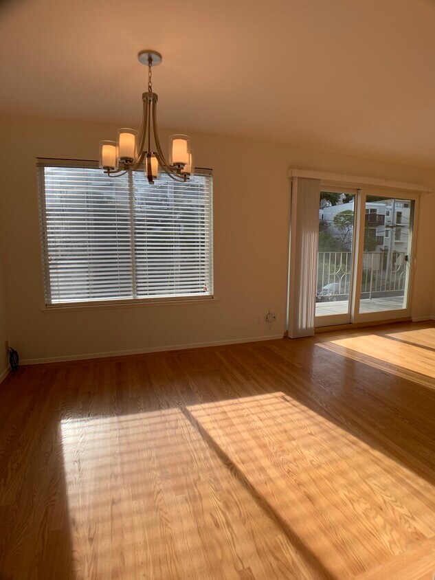 Dining area - 30 Corwin St