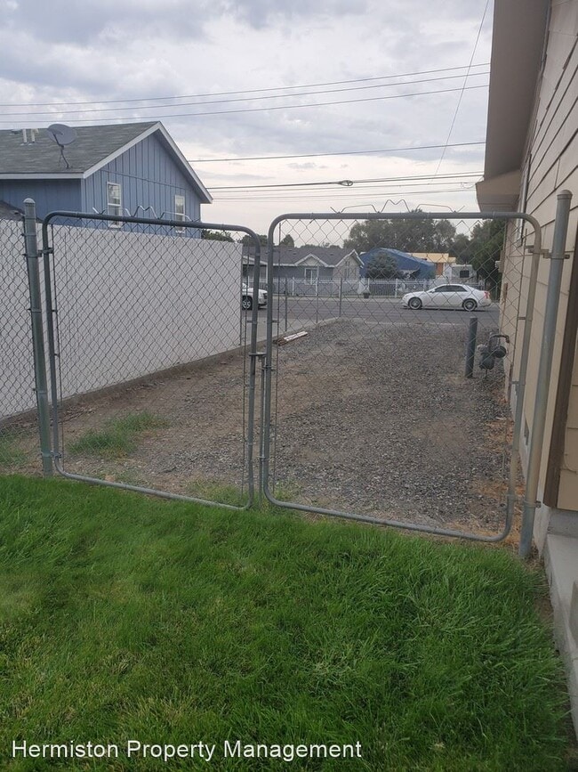 Building Photo - 3 br, 2 bath House - 538 E Highland Ave