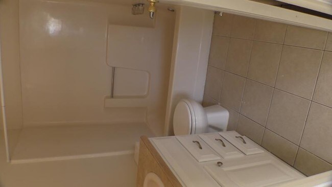 Foto del edificio - 6472 River Park Dr